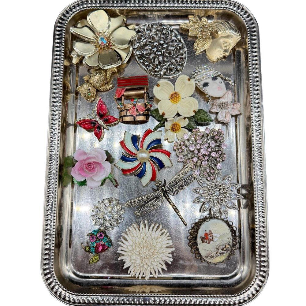 Vintage  Bling Broken Costume Jewelry Lot Rhinestone  Repurpose Embellishments D